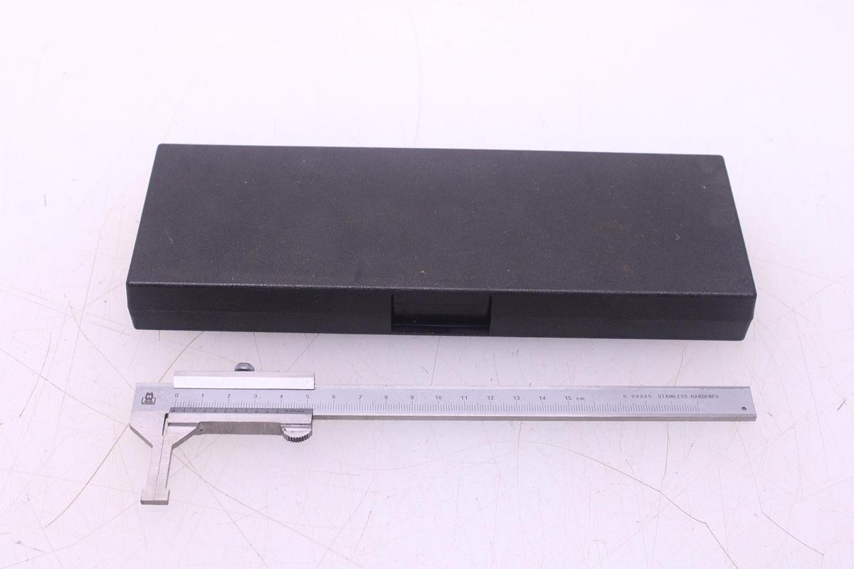Usado Calibre Pie de Rey Moore & Wright 150mm