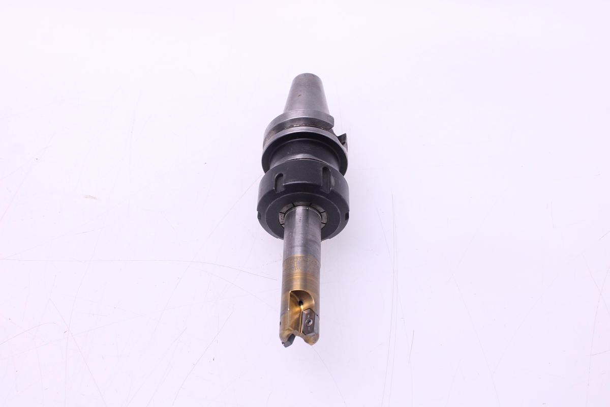 Usado Fresas Cono ISO40 SECO R217.97-1640RE-X12.3A, R217.97-2525.0-X12.2A, R217.97-1225RE-X12.2A + Widias XPKX12T308PDER