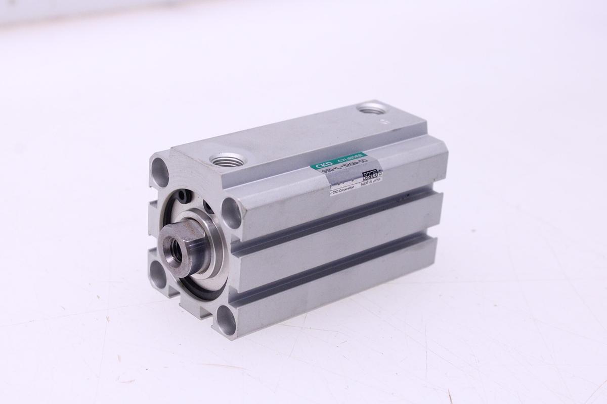 Usado Cilindro Neumatico CKD SSD-L-32GN-50
