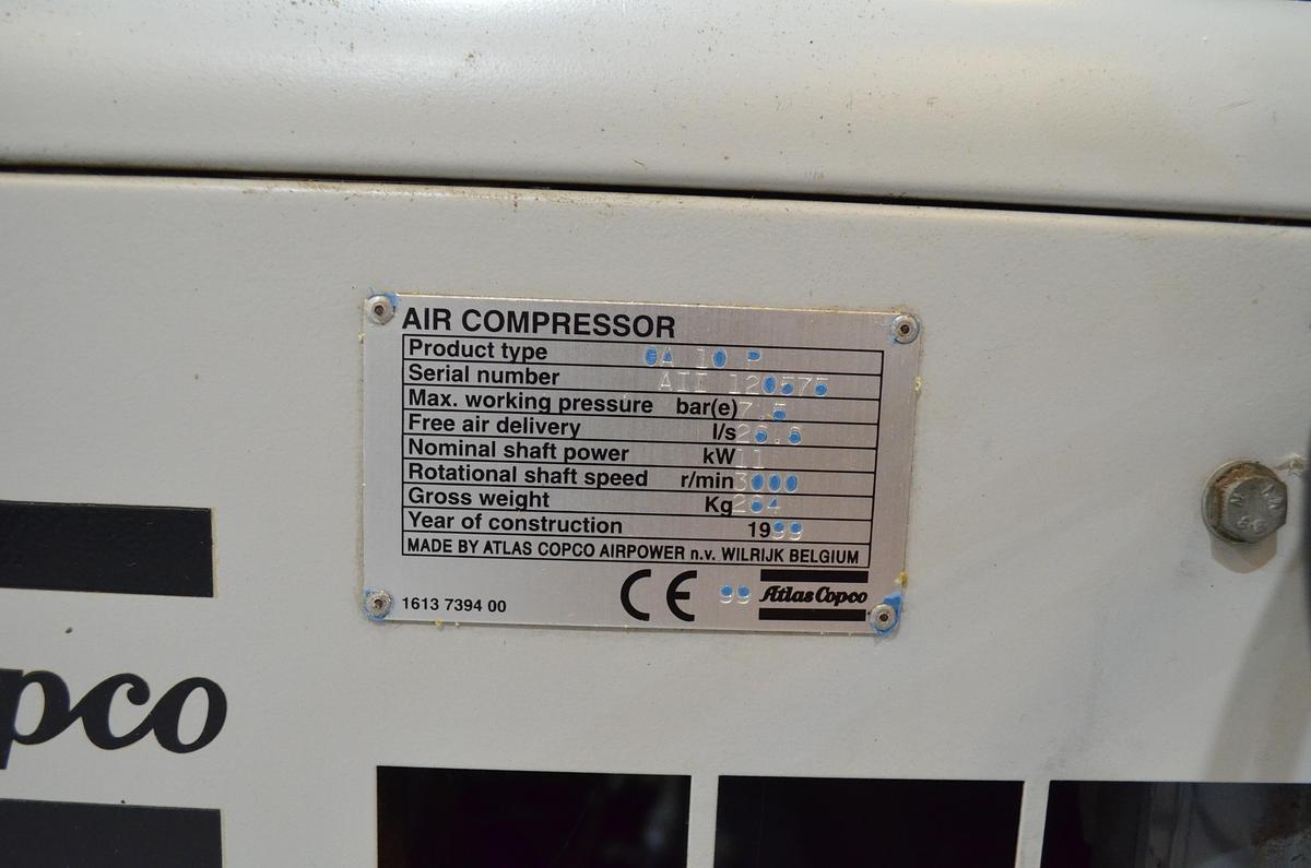Usado Compresor tornillo Atlas Copco GA10 con secador aire KLUG