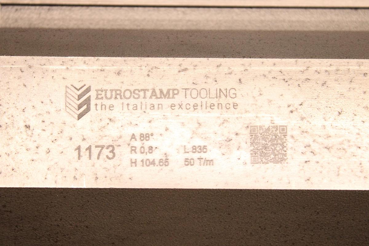 Usado Juego Punzones EUROSTAMP 1173 88º - 13 Tramos