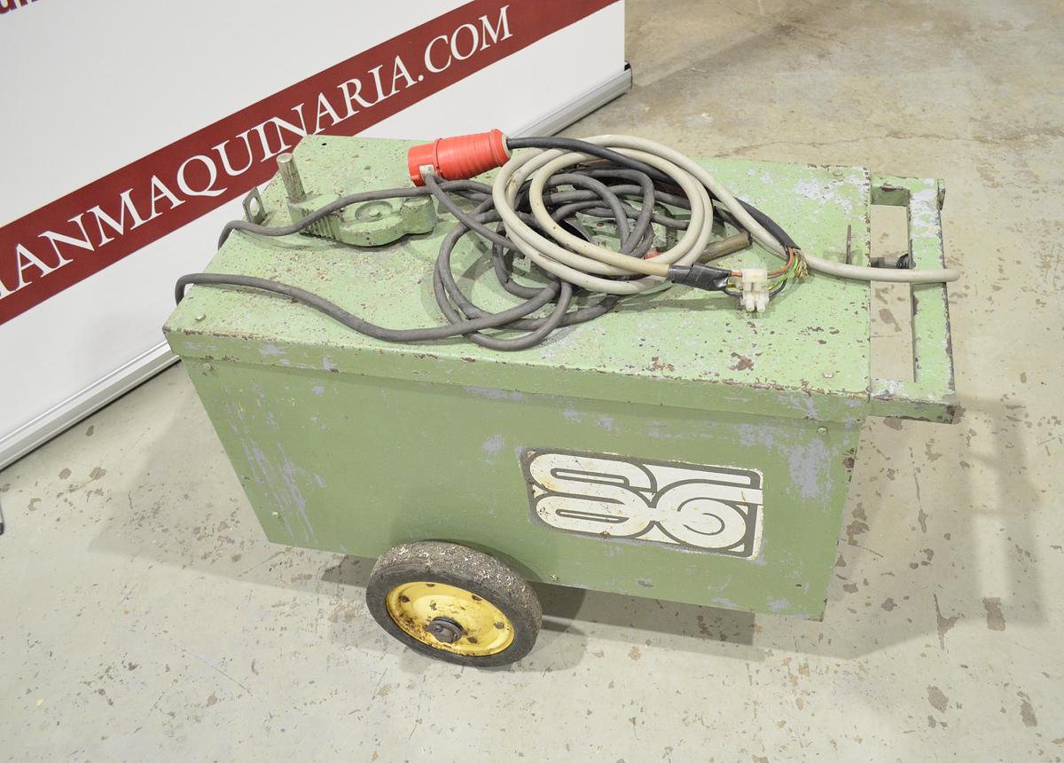 Usado Maquina soldar electrodos Serra RS-160