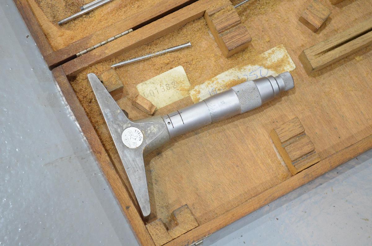 Usado Torno AP E-2 de 2.200mm e.p. con CE