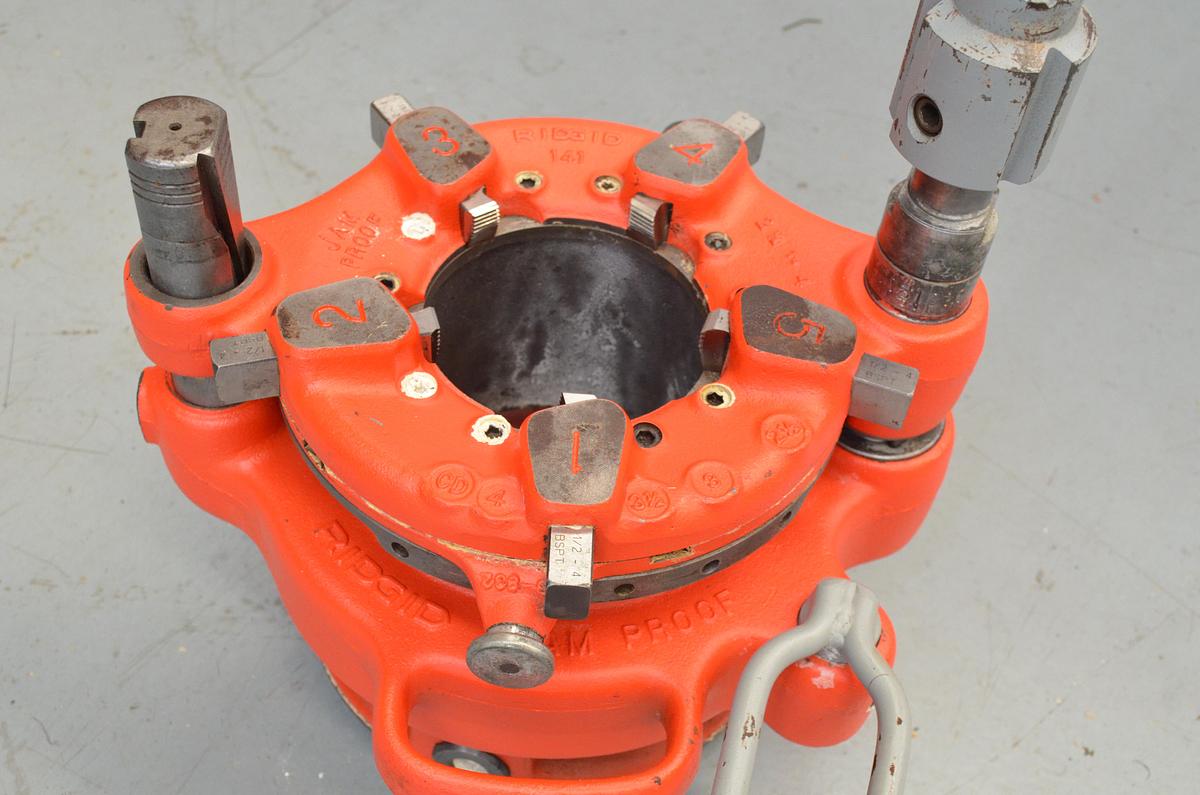 Usado Roscadora RidGid 141