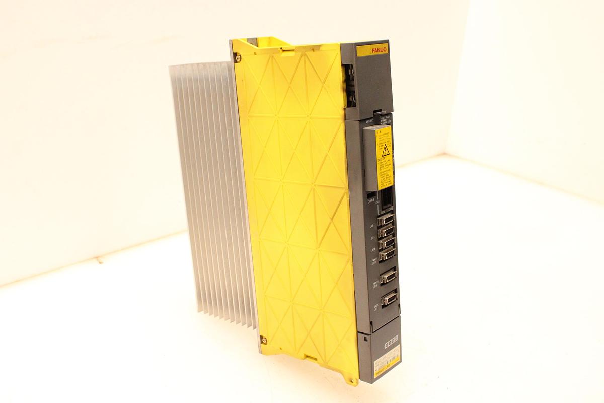 Usado Módulo Servoamplificador FANUC A06B-6079-H105