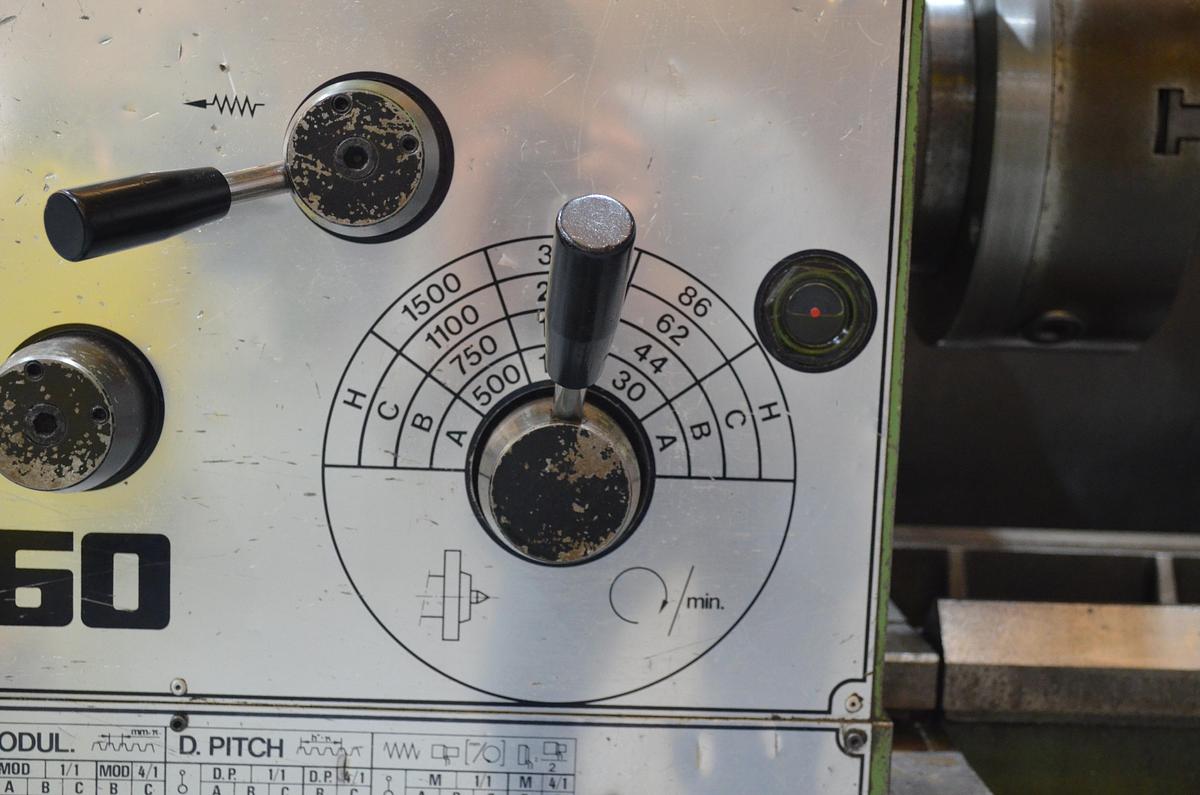 Usado Torno Pinacho S 90-260 1.150mm e.p