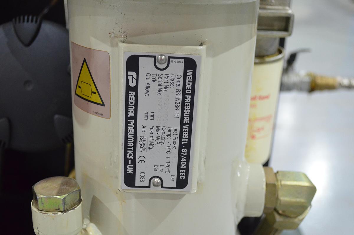 Usado Compresor tornillo Ingersoll-Rand ML11 15hp