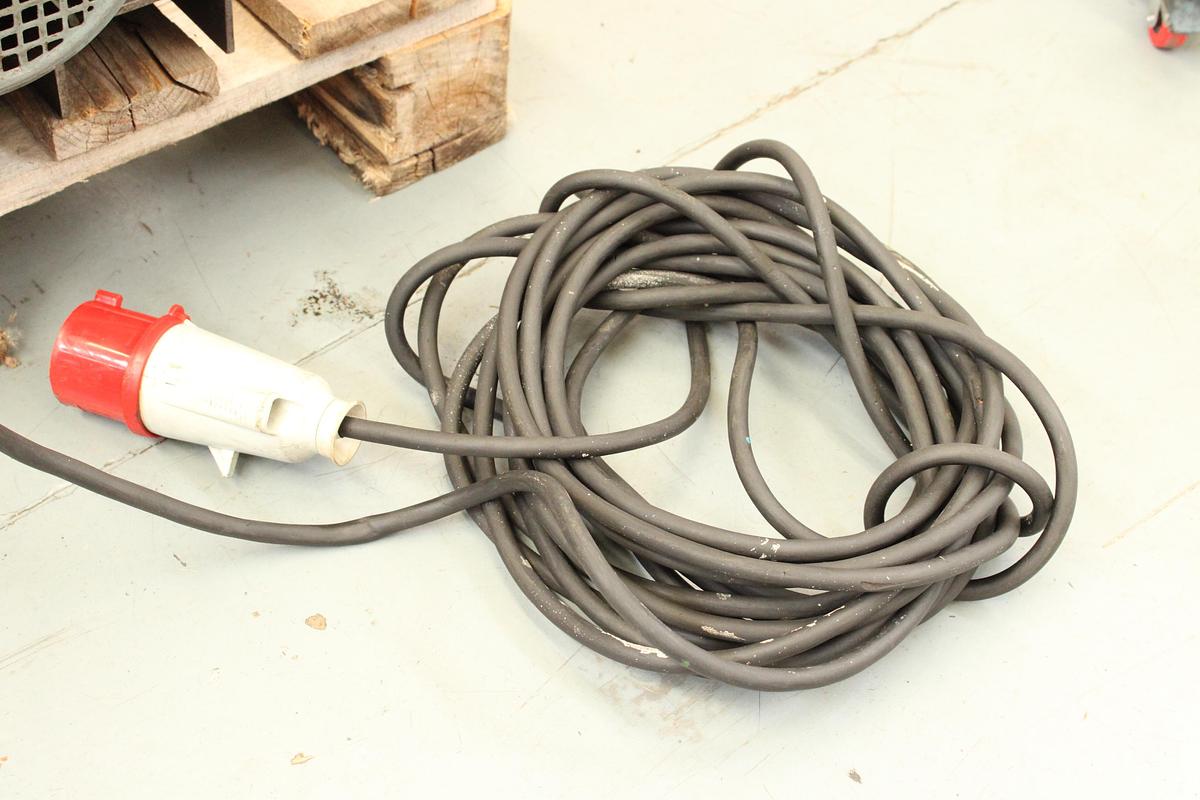 Usado Lijadora de Banda para Banco