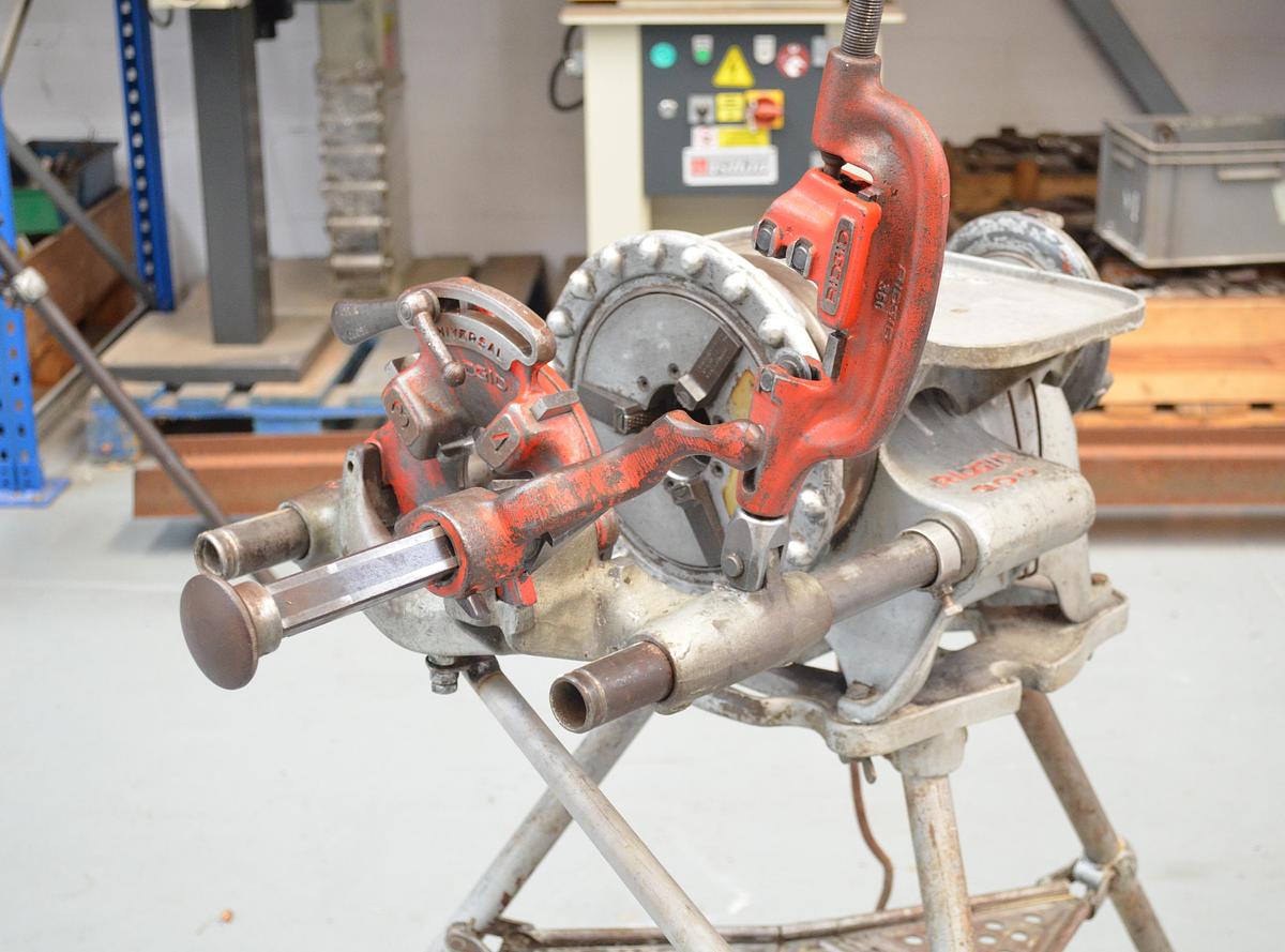 Usado Roscadora electrica RidGid 300