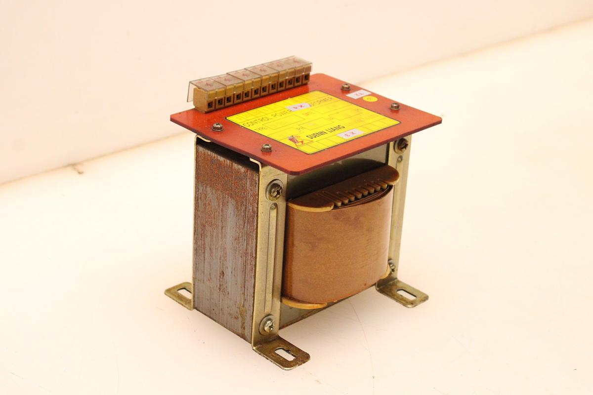 Usado Transformador SUENN LIANG SP-TBSK 1140 VA