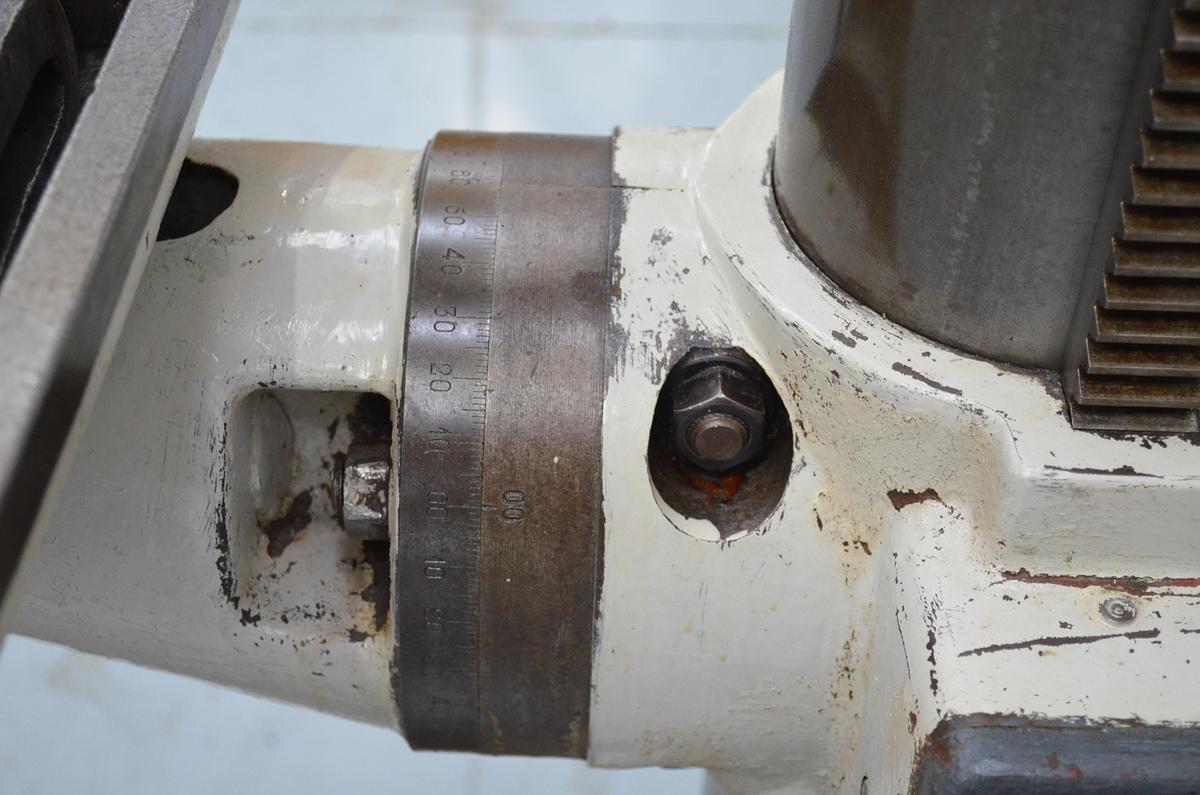 Usado Taladro columna Ibarmia 35-CA blanco