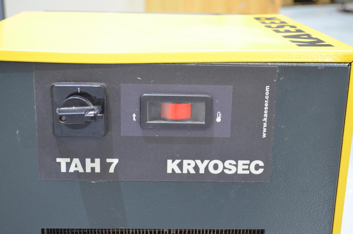 Usado Compresor doble pistón KAESER KCT 401-100 con secador