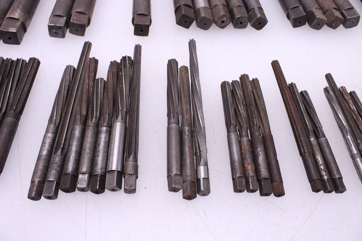 Usado Juego Escariadores y Machos de roscar con vástago cuadrado