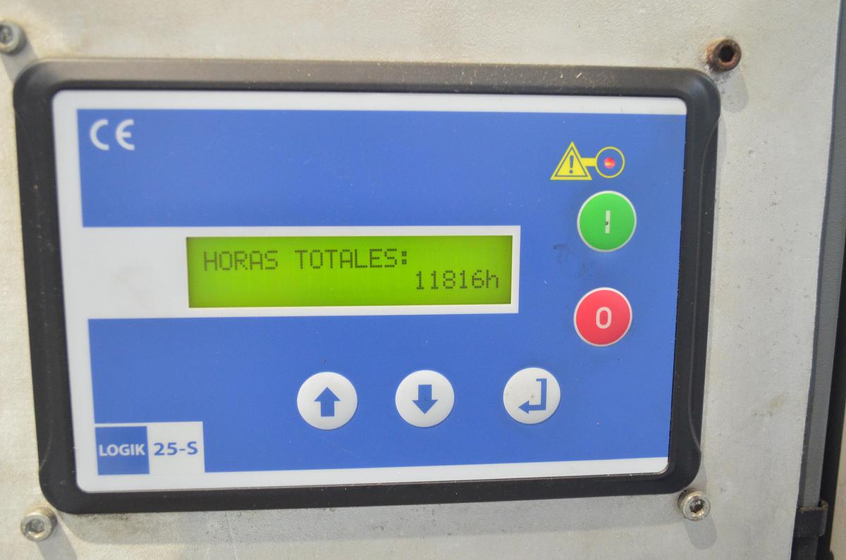 Usado Compresor tornillo Atlas Copco GA10 con secador aire KLUG