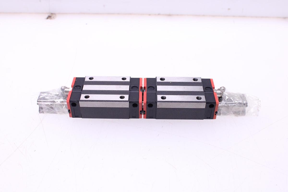 Usado 4 Patines Lineales HSH 20CA ENC + Guia