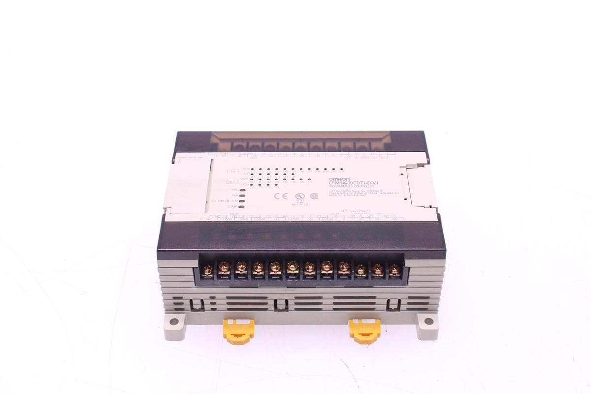 Usado Controlador Lógico OMRON CPM1A-30CDT1-D-V1