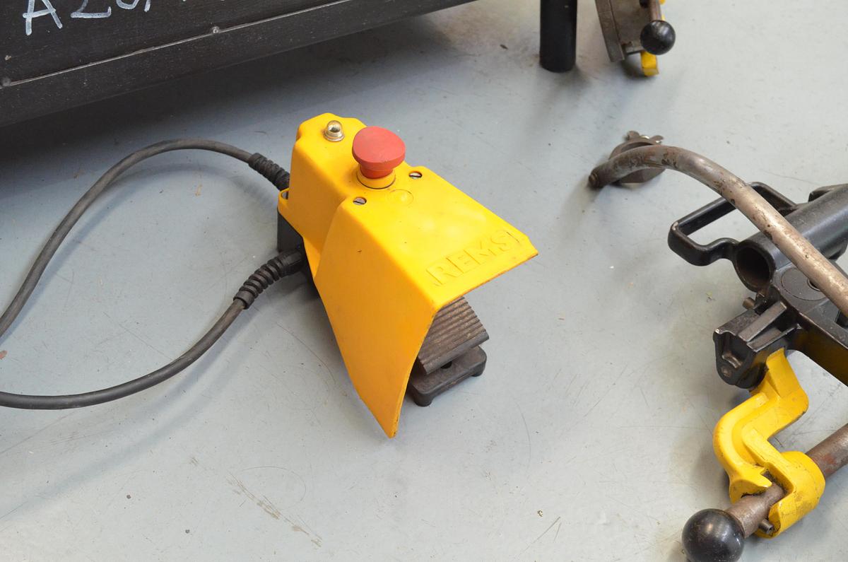 Usado Roscadora electrica REMS Magnum 4010