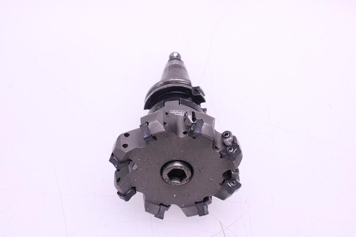 Usado Fresa F45-SNMX12-D100Z8S32 100mm Cono ISO 40 + Widias SNMX1206