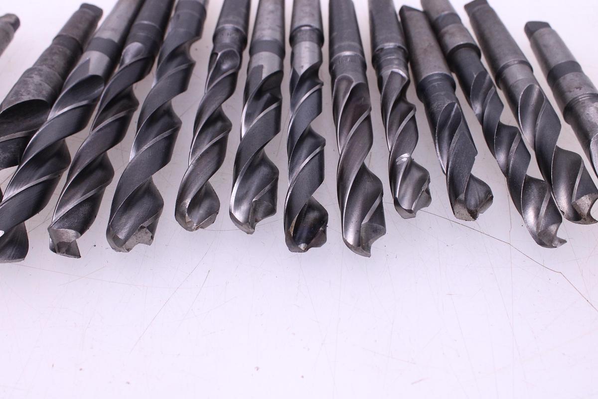 Usado Juego Brocas Metal 14,25 a 23 mm Mango Cónico Morse MT2 - 26 Unidades