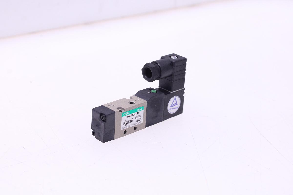 Usado Electroválvula CKD 3KA119-M5-B-AC24V-ST