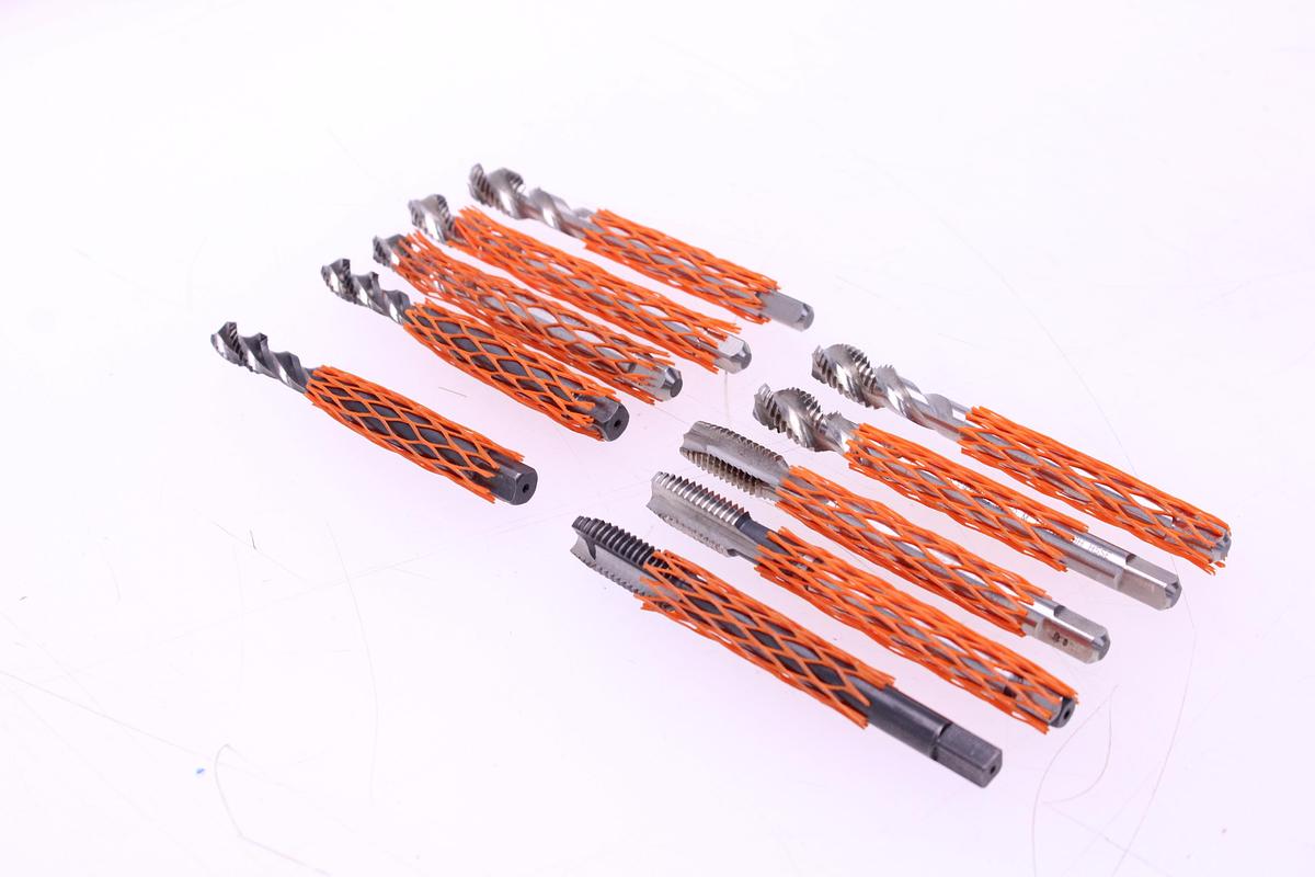 Usado Lote Machos de Roscar M10 x 1,50 + M12 x 1,75 - 10 Unidades