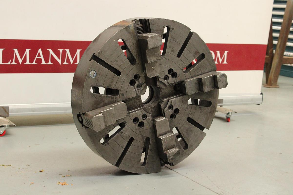 Usado Plato 4 Garras Man para Torno 590 mm