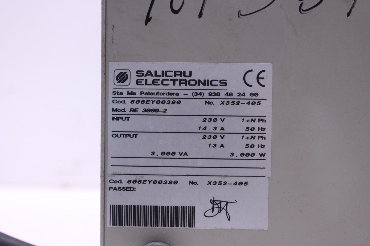 Usado Estabilizador de Tension SALICRU RE 3009-2