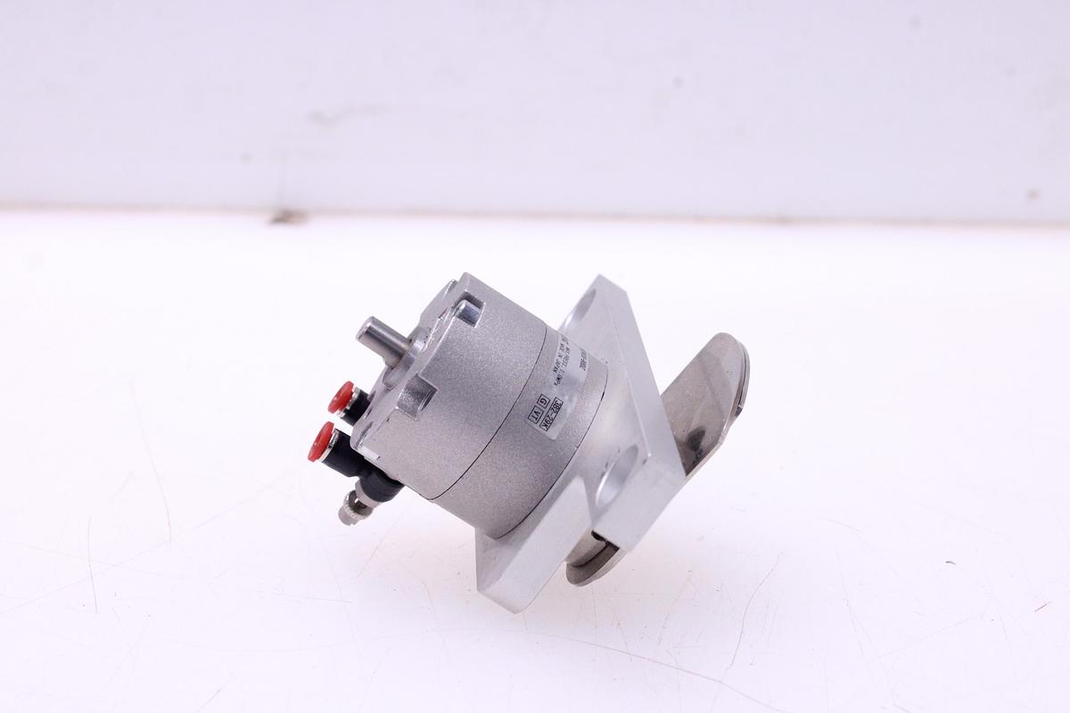 Usado Actuador Giratorio SMC CRB2BW30-90DZ