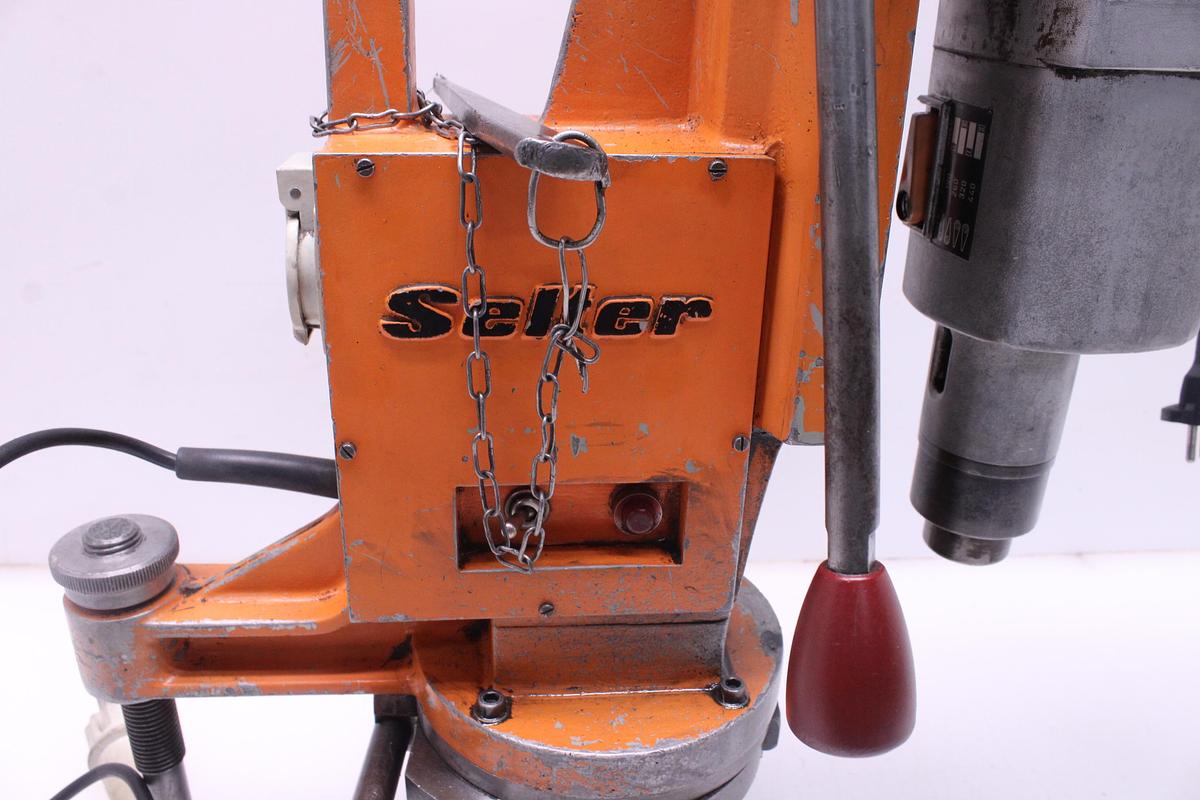 Usado Soporte Electromagnético SELTER ST-32R con Taladro AEG