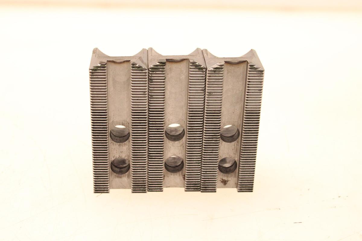 Usado Lote de Juegos de 3 Garras Para Torno