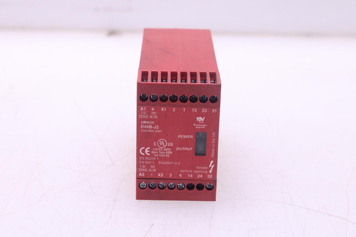 Usado Controlador para Interruptor Puerta de Seguridad OMRON D40B-J2
