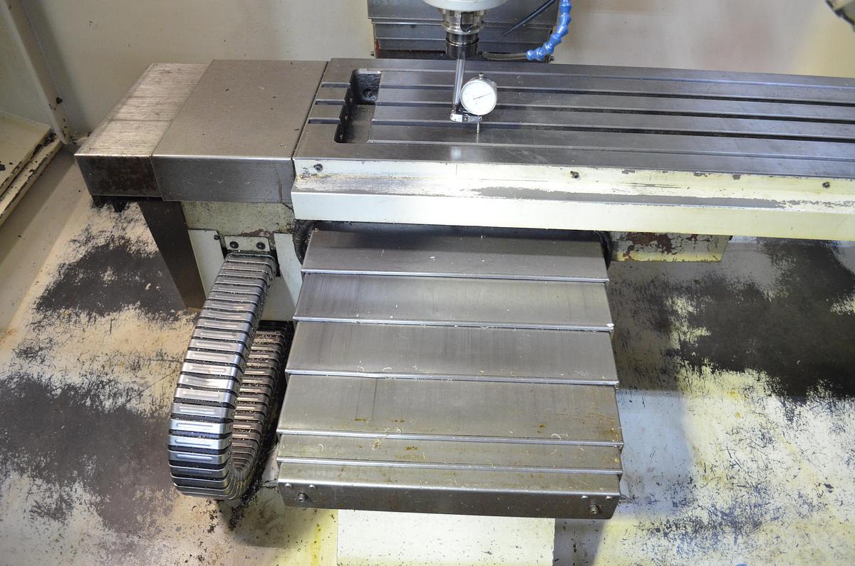 Usado Centro mecanizado Travis M800 2006 cnc Fagor 8055B-M