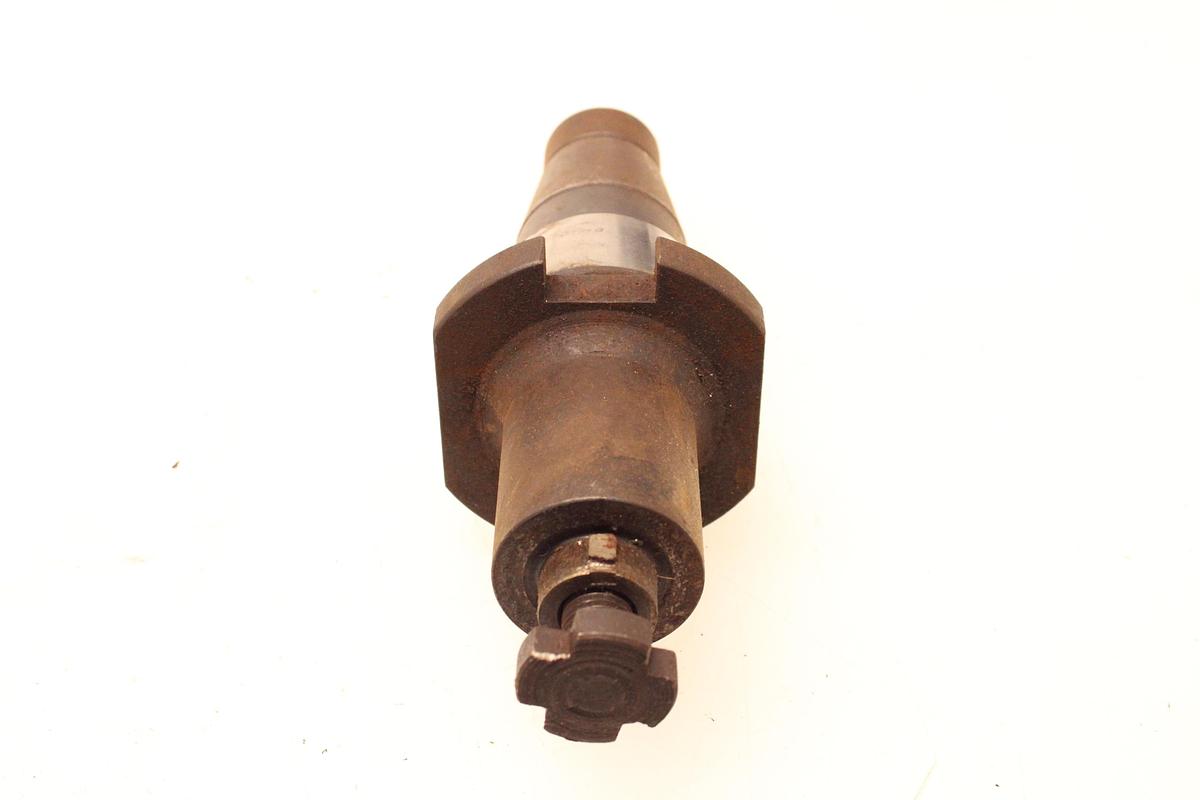 Usado Lote Portafresas y Mandrinos Cono ISO 50 -