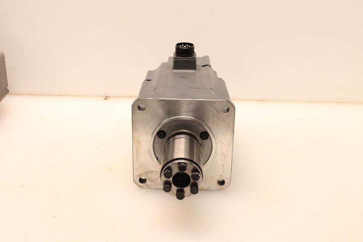 Usado Servomotor MITSUBISHI HA100NCB-S