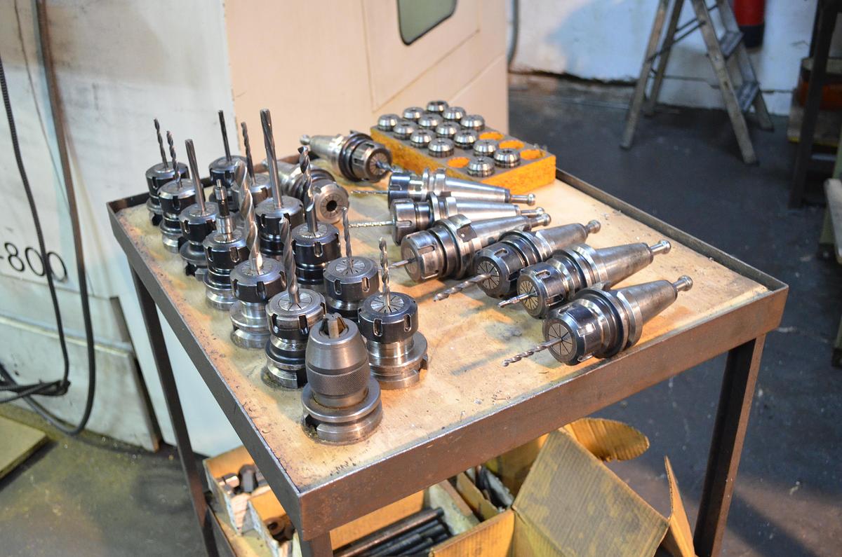 Usado Centro mecanizado Travis M800 2006 cnc Fagor 8055B-M