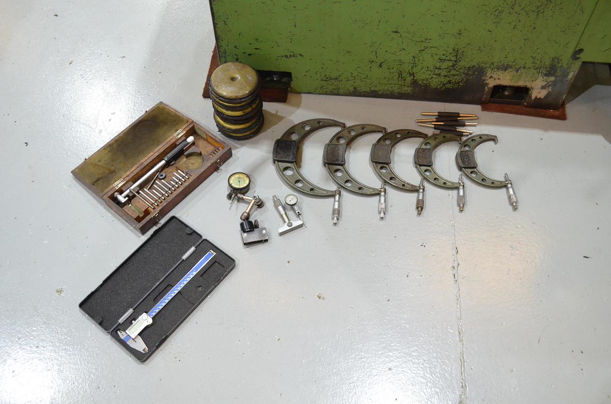 Usado Torno Pinacho S 90-260 1.150mm e.p