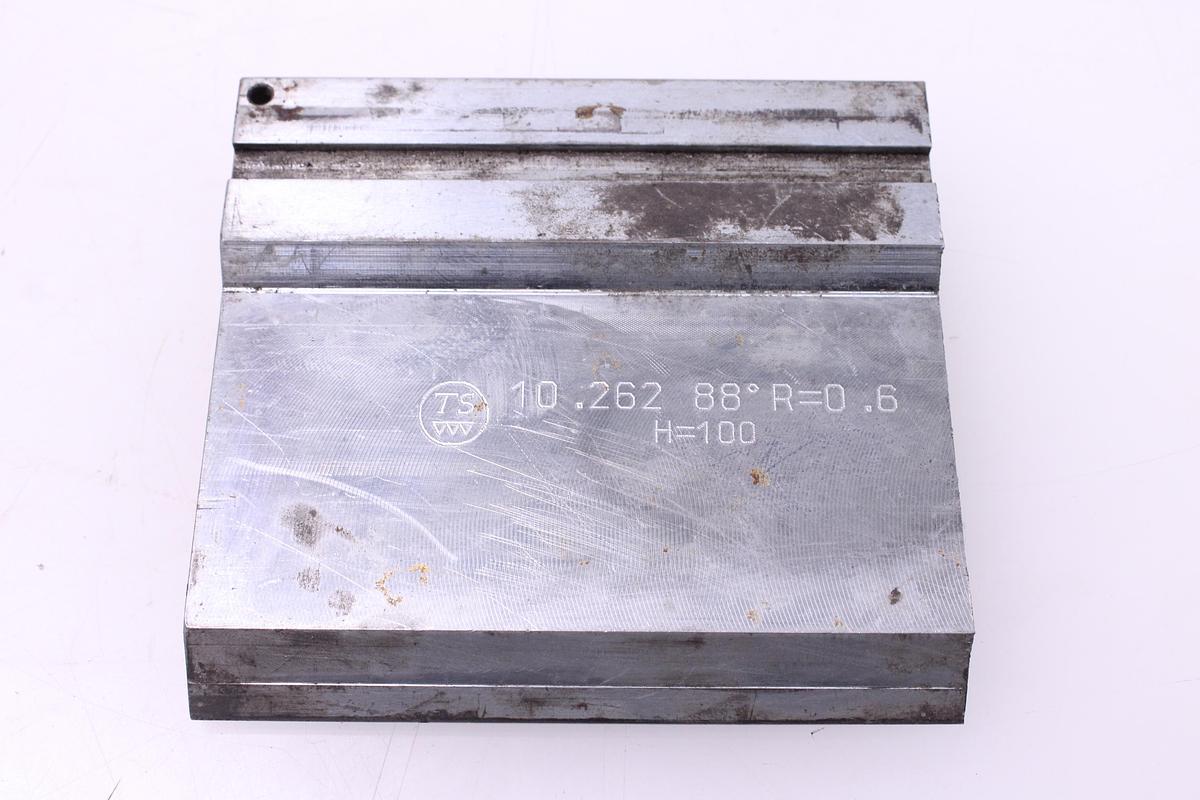 Usado Lote Punzones para Plegadora - 6 Tramos