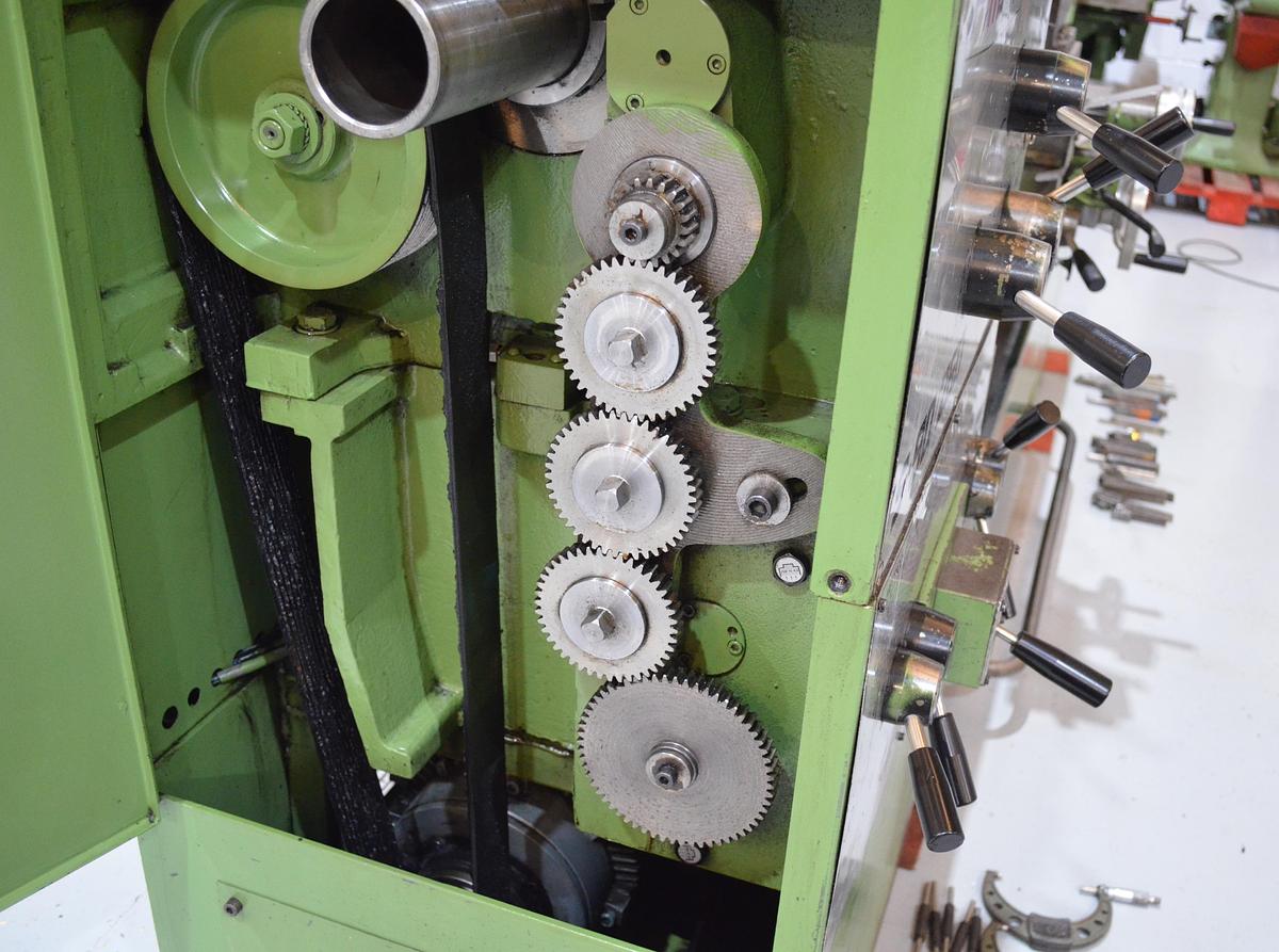 Usado Torno Pinacho S 90-260 1.150mm e.p