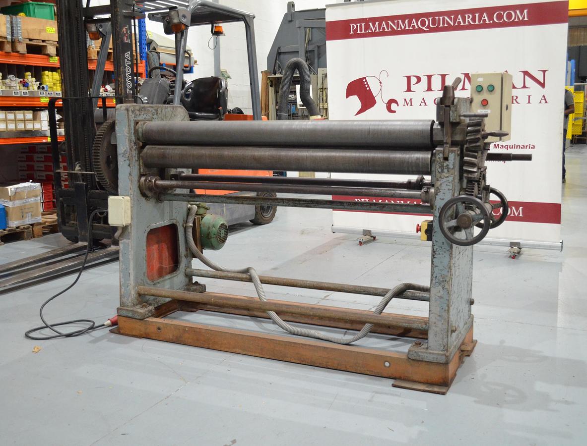 Usado Cilindro mecánico motorizado 1500x3mm Rodillo 110mm