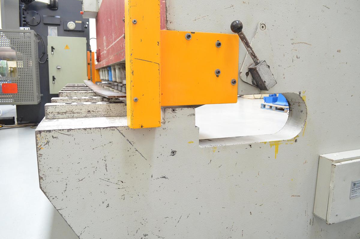 Usado Cizalla hidráulica Casanova VC-26 3100x20mm