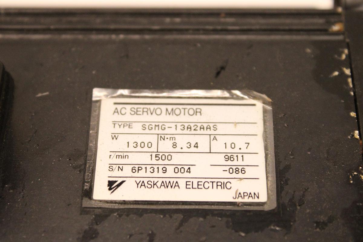Usado Servomotor YASKAWA SGMG-13A2AAS