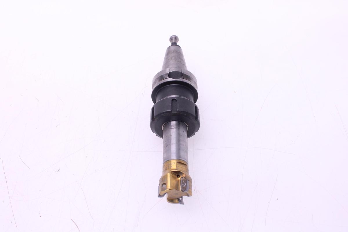 Usado Fresas Cono ISO40 SECO R217.97-1640RE-X12.3A, R217.97-2525.0-X12.2A, R217.97-1225RE-X12.2A + Widias XPKX12T308PDER