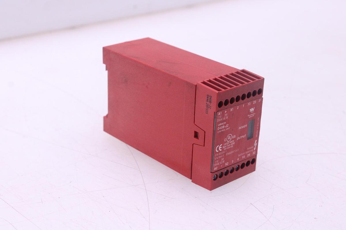 Usado Controlador para Interruptor Puerta de Seguridad OMRON D40B-J2