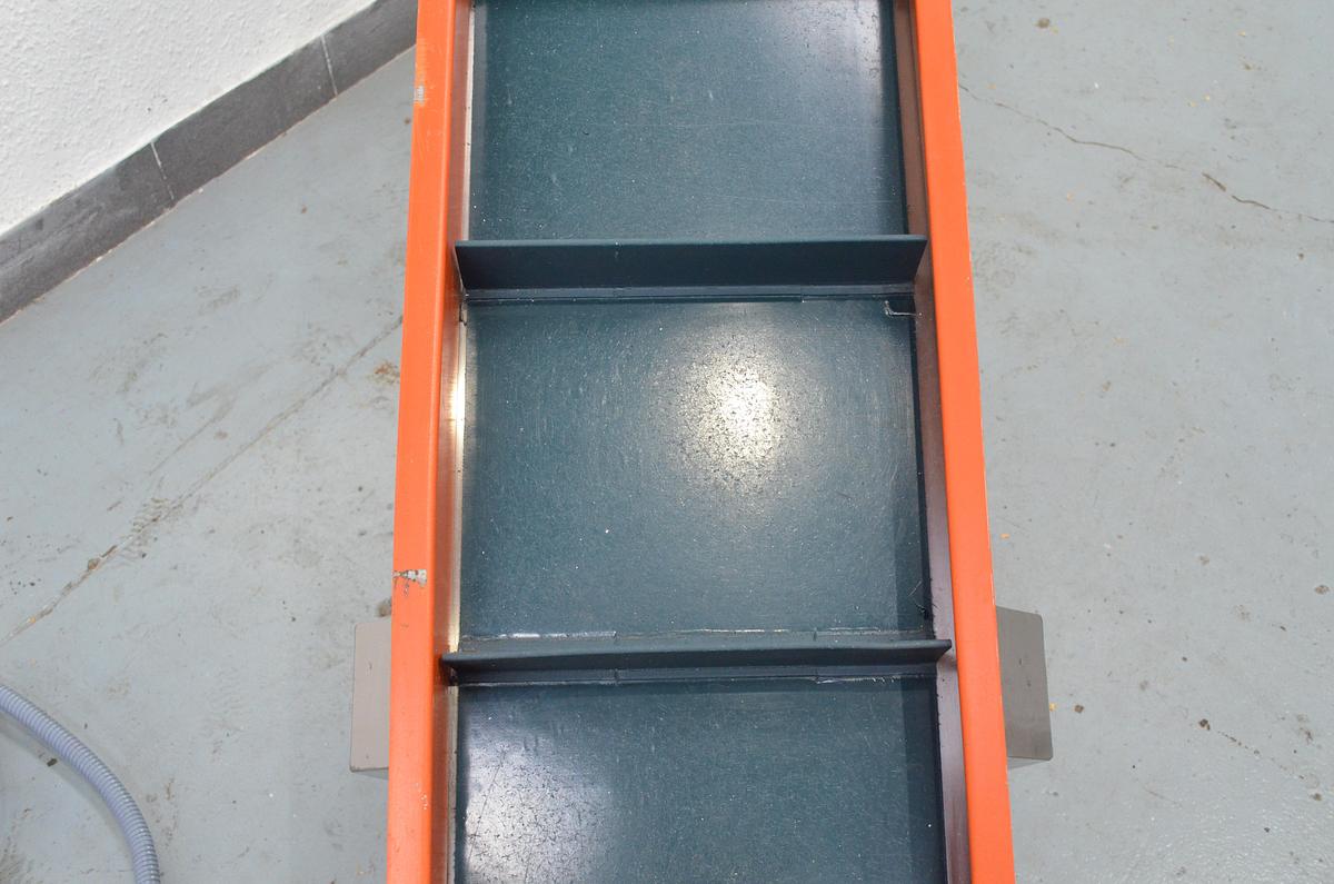 Usado Cinta transportadora Maquinaria Viñas 2300x300mm