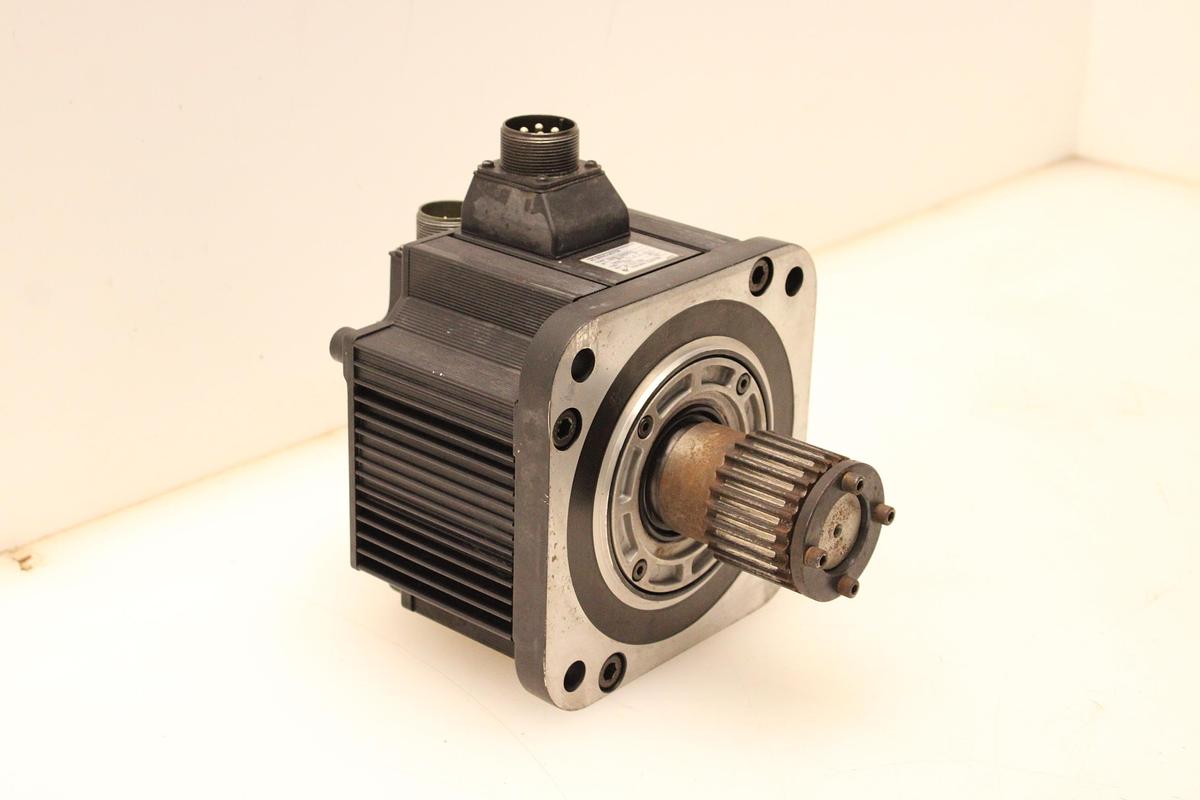 Usado Servomotor YASKAWA SGMG-20A2AAS