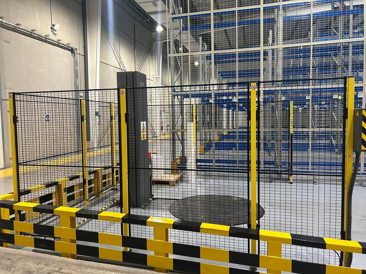 Usado Enfardadora pallets DNC Packaging modelo FENIX PLC