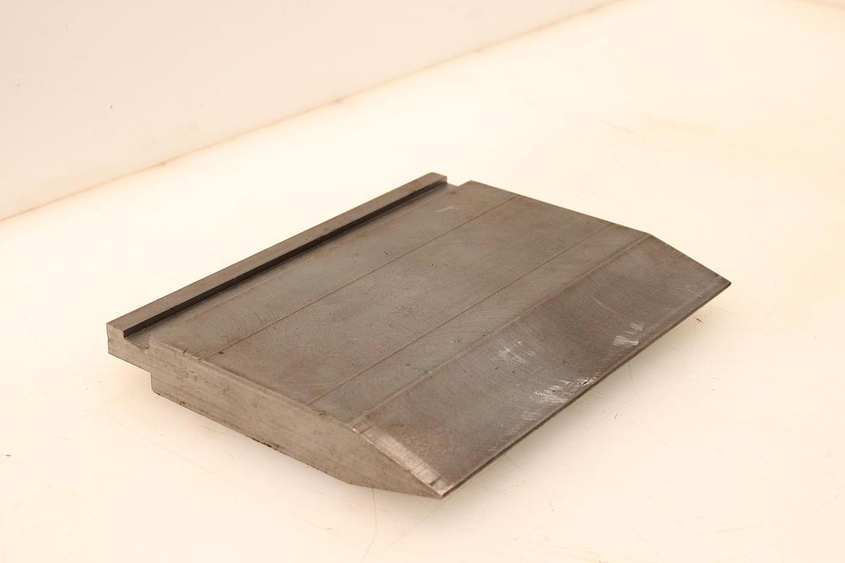 Usado Punzón AJIAL 305mm