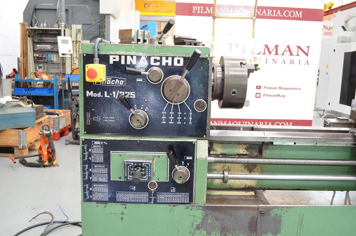 Usado Torno Pinacho L1-225  1650mm e.p. verde