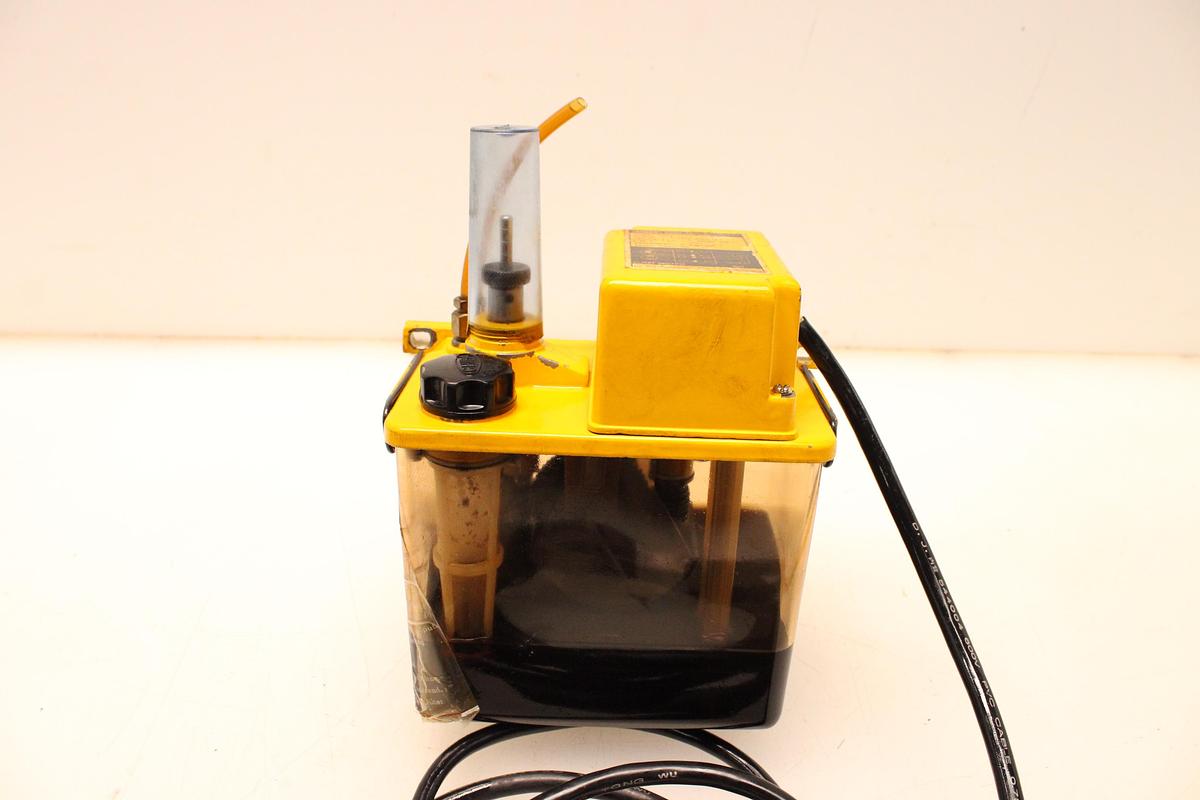 Usado Bomba Lubricante Aceite CHIBA SMM-601-55