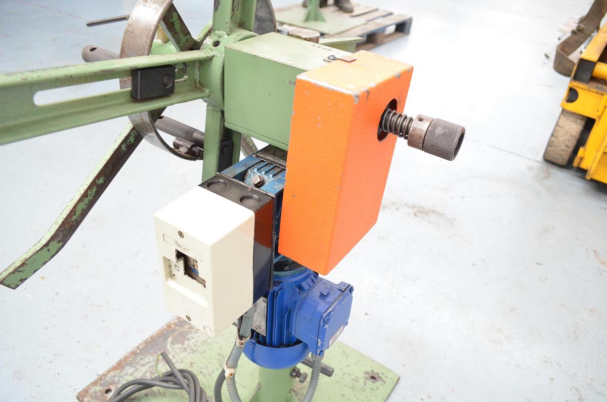 Usado Devanadora motorizada con motorreductor Marelli